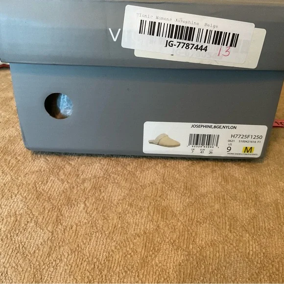 Vionic Cozy Cream Slippers with Faux Fur Lining size 9 - Picture 3 of 8